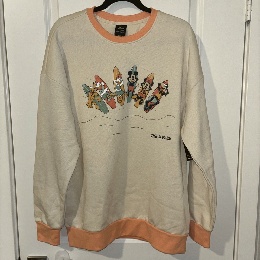 NWT Disney crewneck women’s M
